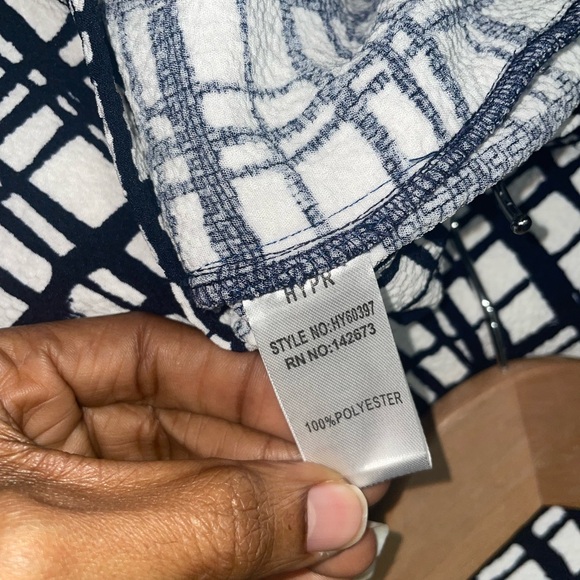 HYPER: BLUE AND WHITE ROMPER - Picture 2 of 7